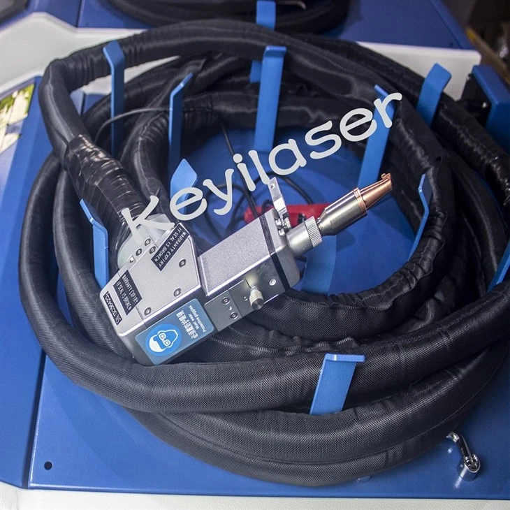 Handheld Laser Welding Machine With Wire Feeder